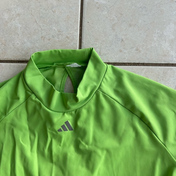 Adidas crop top - Picture 2 of 2